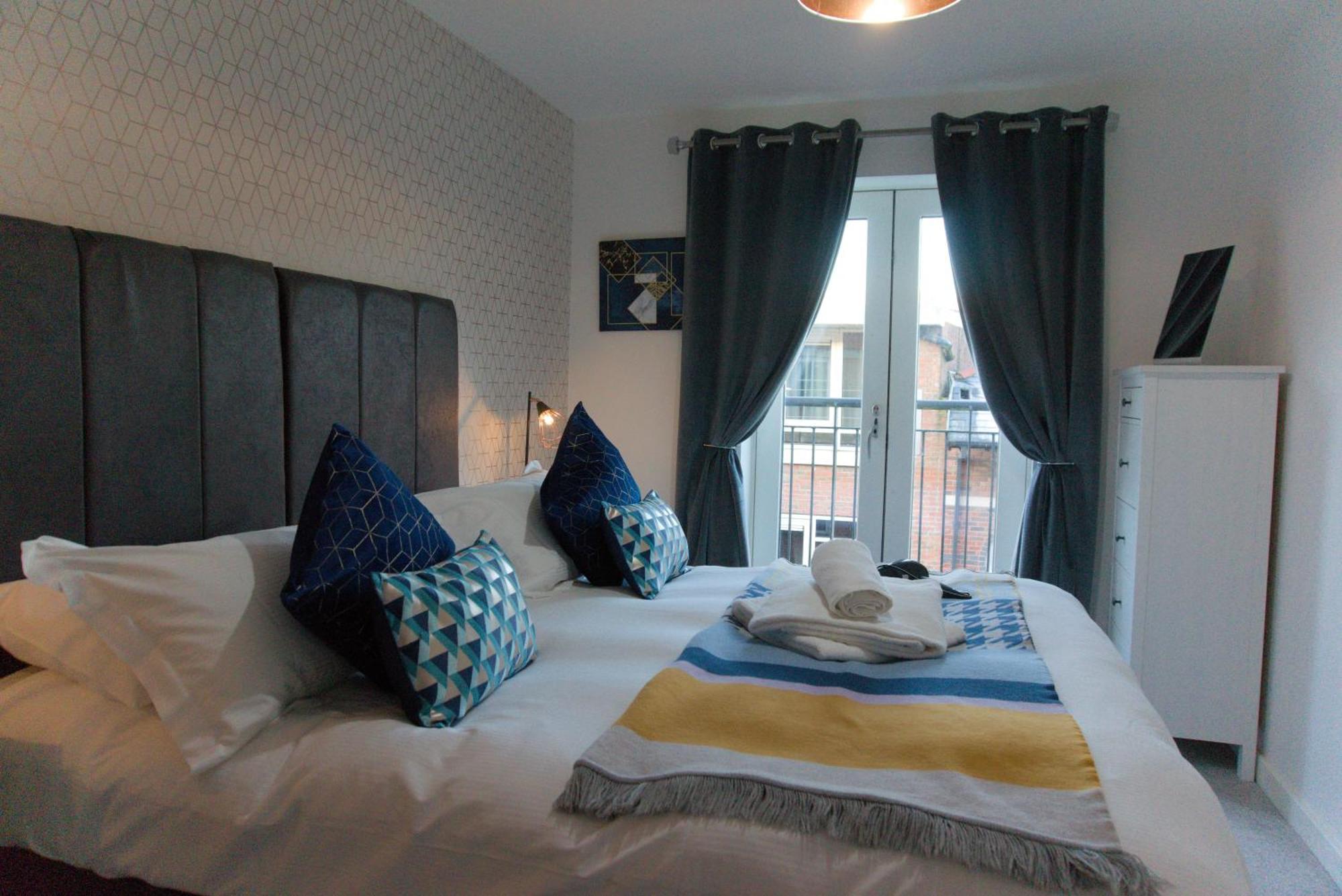 Domus, With Free Secure Parking On Site Apartamento *